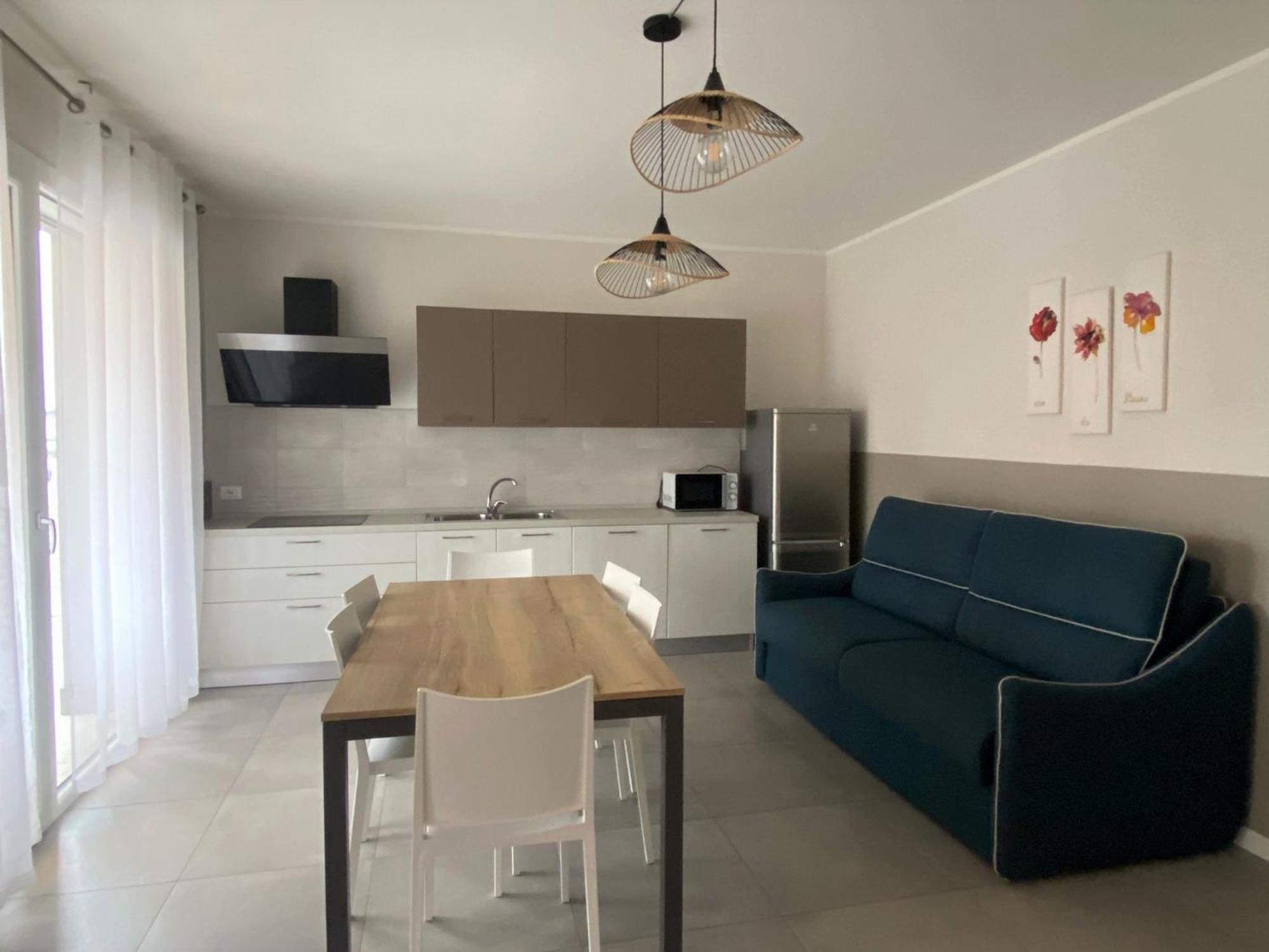 The Prince - Luxury Apartments With Pool Peschiera del Garda Exterior photo